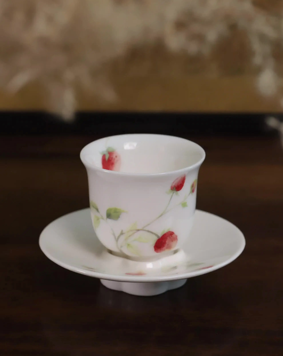 蛍手茶碗 苺文